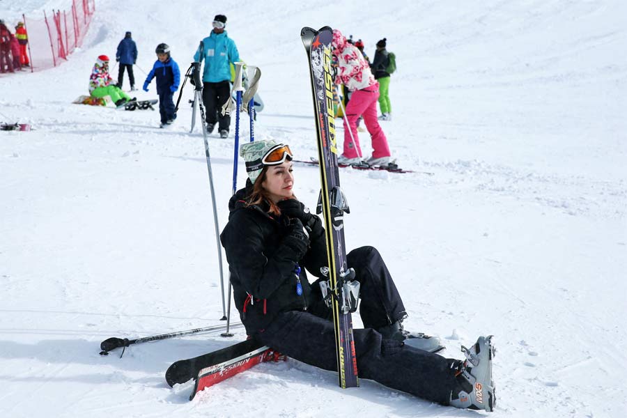 Dizin Skiing Tour
