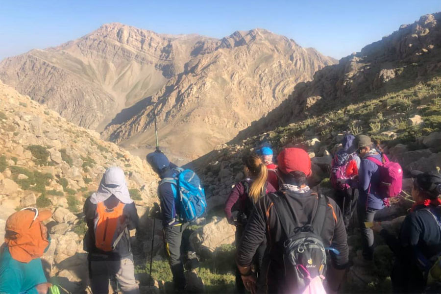 Iran hiking and trekking tour. Dena Mountain. Inbound Persia Travel Agency
