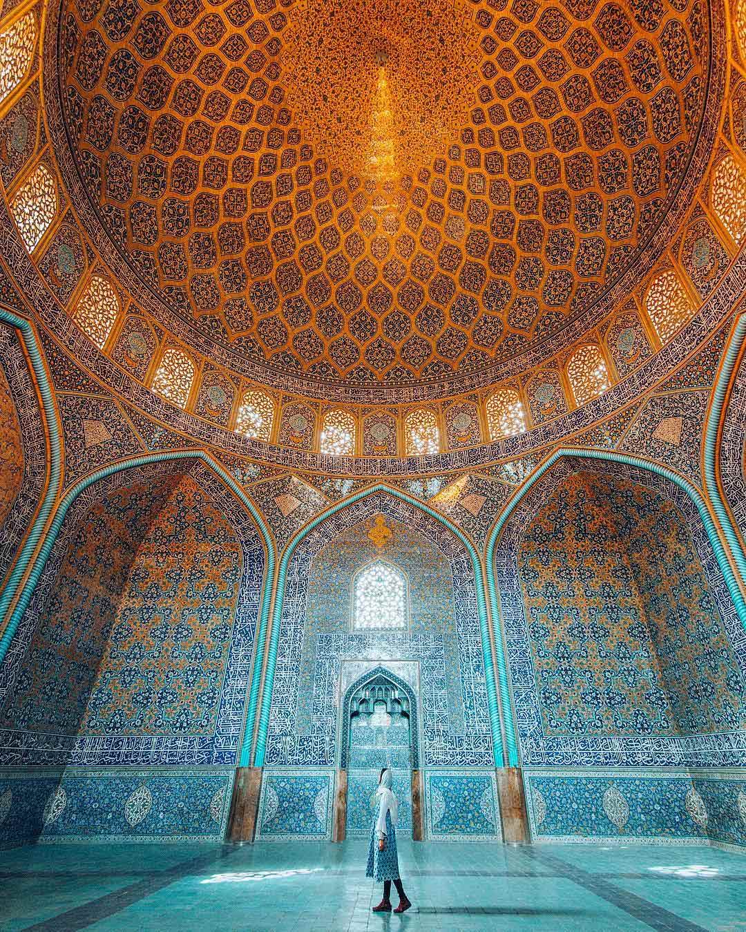 Sheikh Lotfollah Mosque , Isfahan Iran